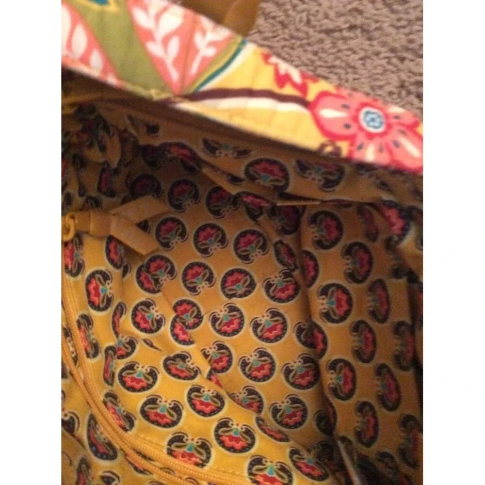 INVENTORY REDUCTION SALE. Vera Bradley Purse in Provencal Pattern NB